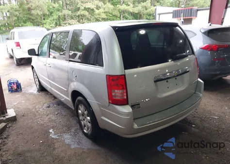 2009 Chrysler Town & Country Lx from USA, damaged, VIN 2A8HR44E59R570092